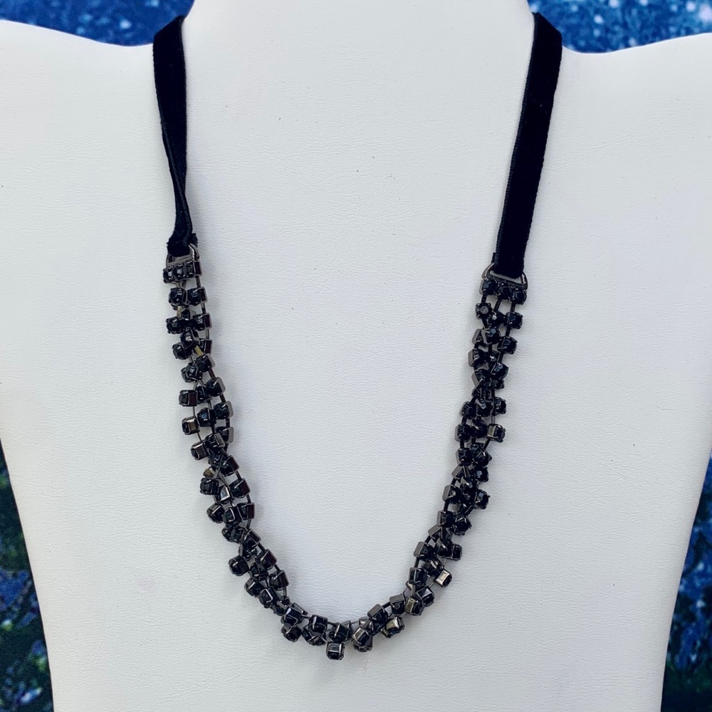 Liz & Co. delicate black-beaded necklace